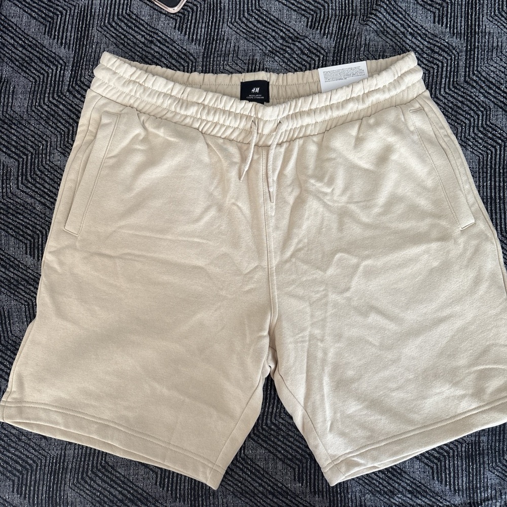H&M Men's Beige Athletic Shorts